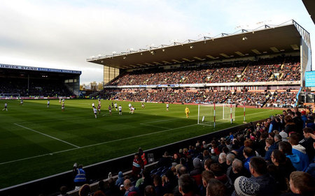 他敏捷的跑 他敏捷的跑