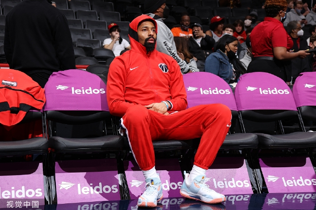 转会市场的 转会市场的